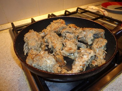 Ни когда бы не подумал, что ротан такой вкусный. Жарить в манке!